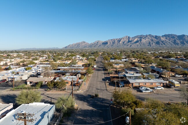 Scenic mountain views are enjoyed in the Cabrini neighborhood.