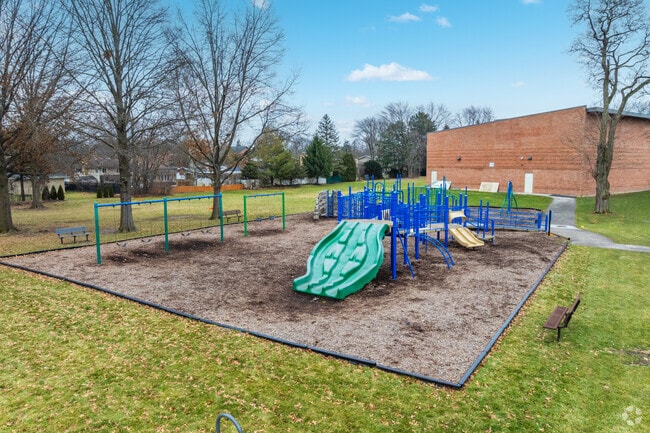 Navajo Park is a great place to take the kids in Downtown Palos Heights.