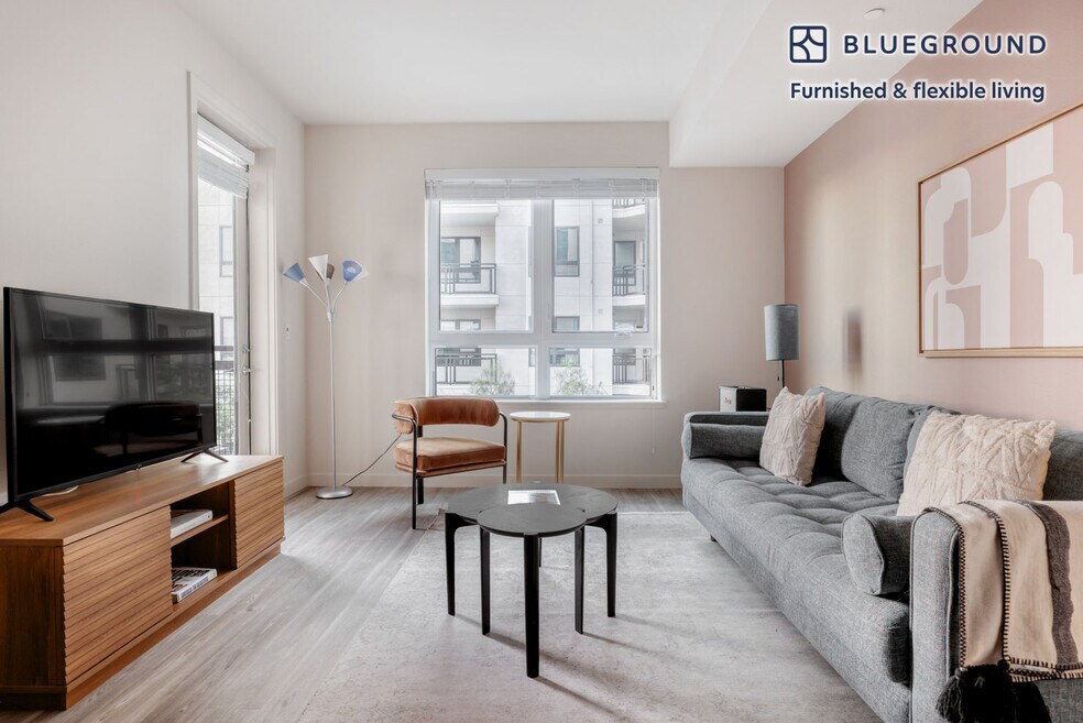 6701 Shellmound St unit FL4-ID1466, Emeryville, CA 94608 - photo 1