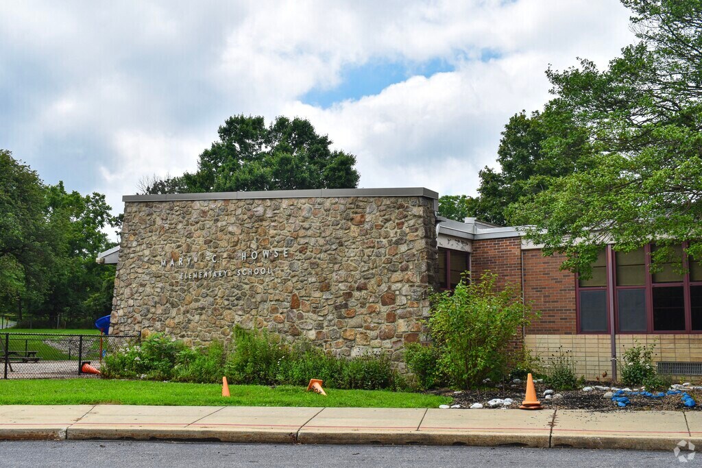 Mary C Howse Elementary School