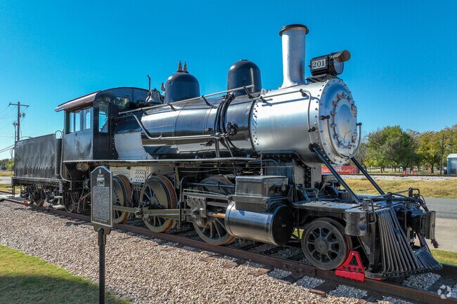There are interesting things to check out at Sherley Heritage Park located in Anna.