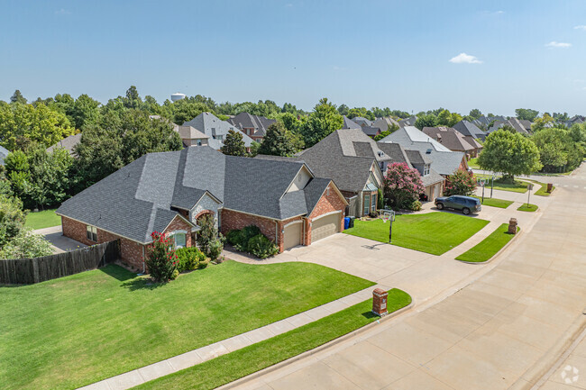 West Norman homes are a 20 minute to Will Rogers Airport and minutes from Sooner Mall.