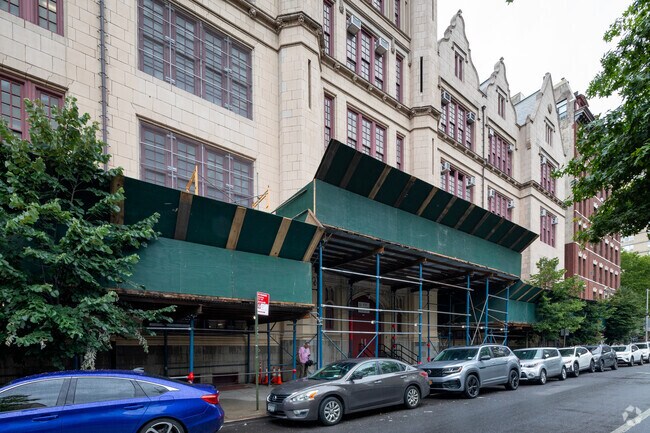 PS 40, Gramercy Park: A unique legacy of Augustus Saint-Gaudens.