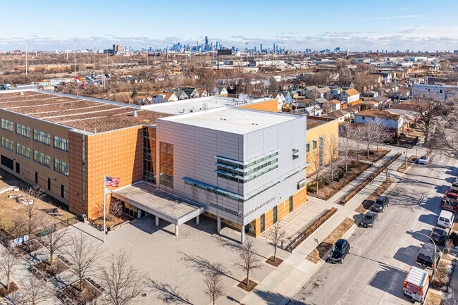 Calmeca Academy Elementary School is a public school located in Chicago, IL.