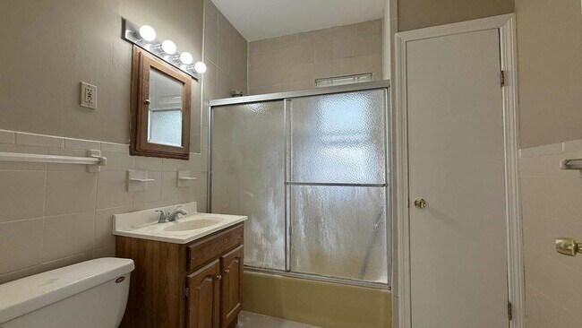 9 Sanger St, Medford, MA 02155 - photo 2