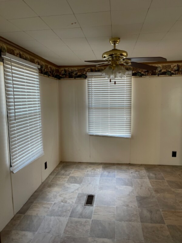 9106 Oh-279, Oak Hill, OH 45656 - photo 4