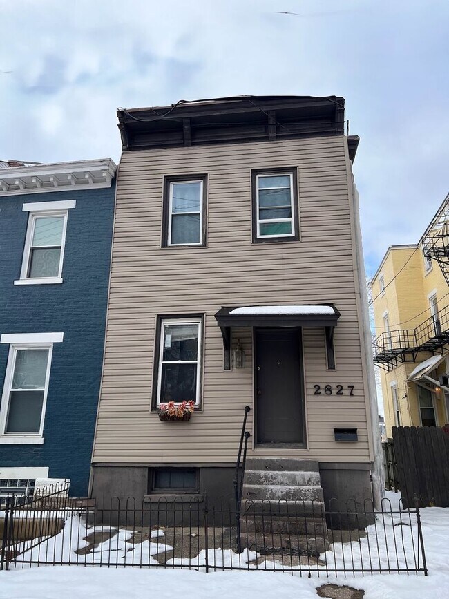 2827 Glendora Ave, Cincinnati, OH 45219