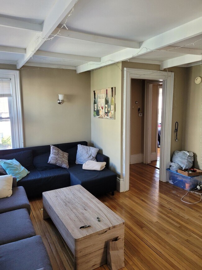 282 Summer St Unit 2, Somerville, MA 02144