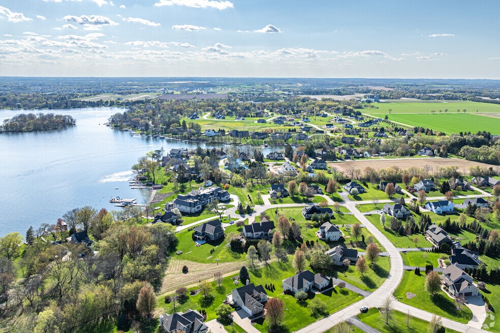 OconomowocTown_1028429_KB_121225_V1