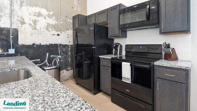 99 S Front St unit B02, Memphis, TN 38103 - photo 2