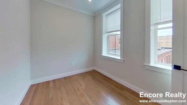 191 Porter St unit 12, Boston, MA 02128 - photo 5
