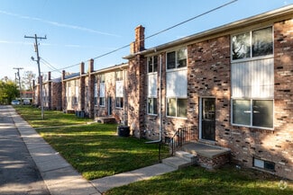 21314-21440 MacArthur Blvd, Warren, MI 48089