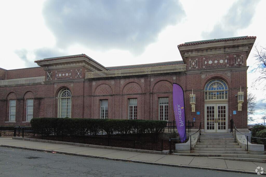 In 2005, Phoenix Charter Academy in Chelsea had its charter approved.