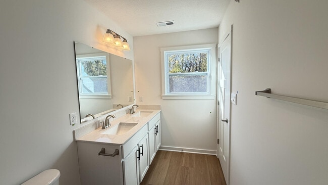 176 Lockheed Dr, Moon Township, PA 15108 - photo 7