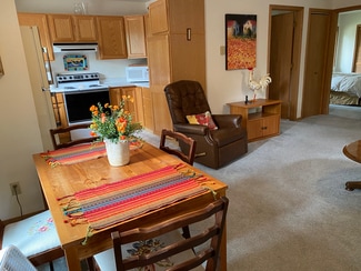 150 Flathead Lodge Rd, Bigfork, MT 59911