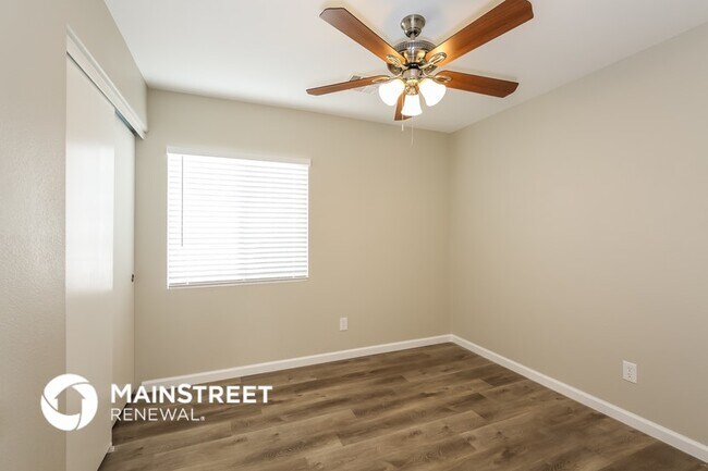 6042 Chris Craft St, North Las Vegas, NV 89031 - photo 7