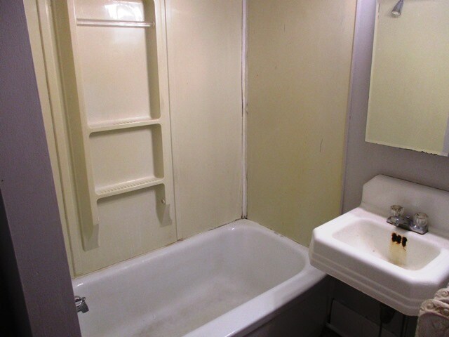 505 E Front St, Bloomington, IL 61701 - photo 7