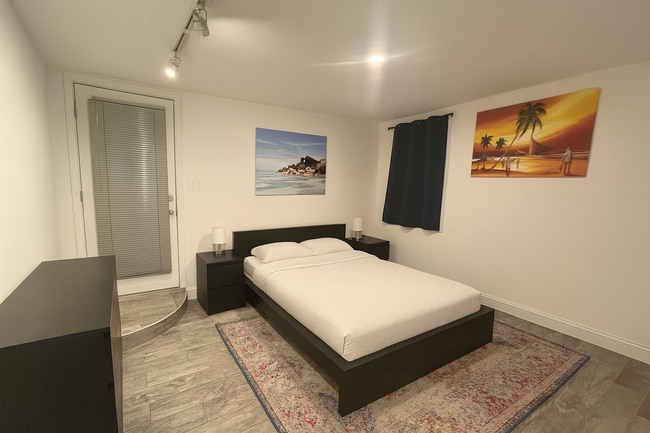 1932 Calvert St NW unit 2, Washington, DC 20009 - photo 4