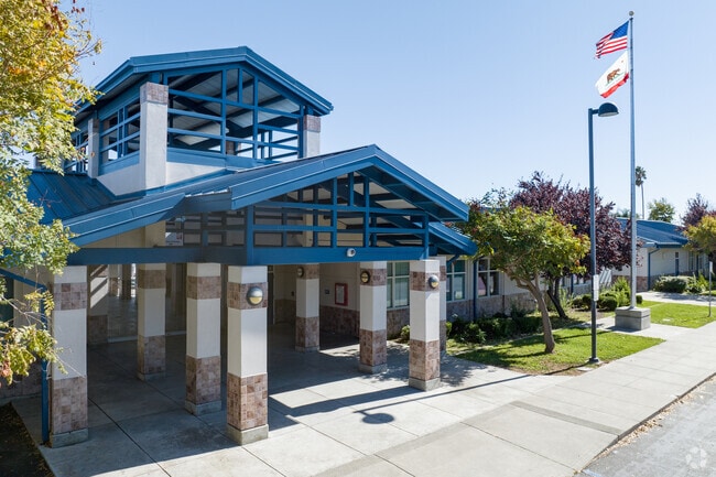 Crystal Elementary School challenges and encourages children to learn.