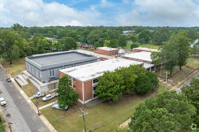 There is plenty of green space for students to enjoy at Cummings K-8 in Memphis.