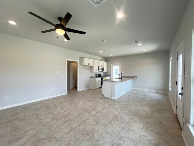 132 Fairway Ln, Grambling, LA 71245 - photo 5