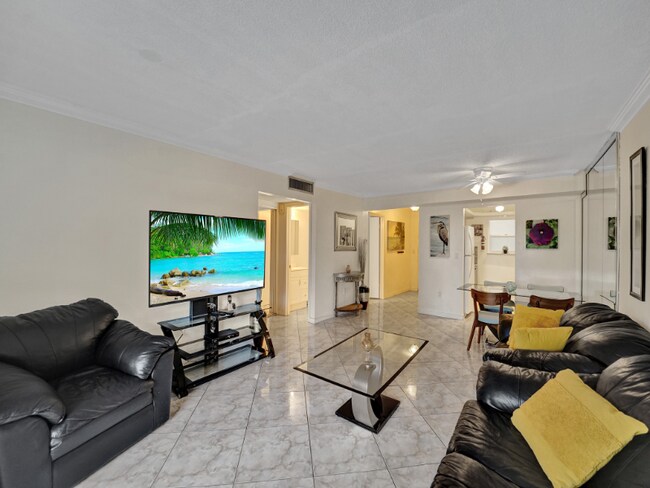 201 178th Dr, Sunny Isles Beach, FL 33160 - photo 5