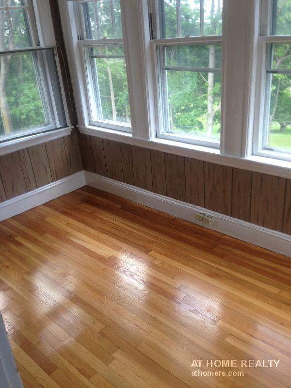 47 Algonquin Rd, Chestnut Hill, MA 02467