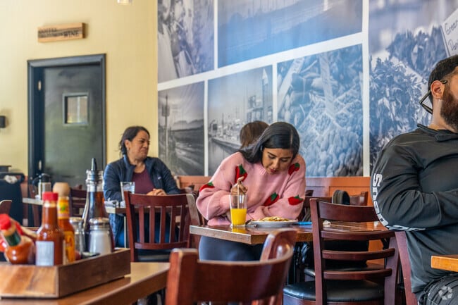 The Downtown Cafe is a great place for breakfast or lunch.