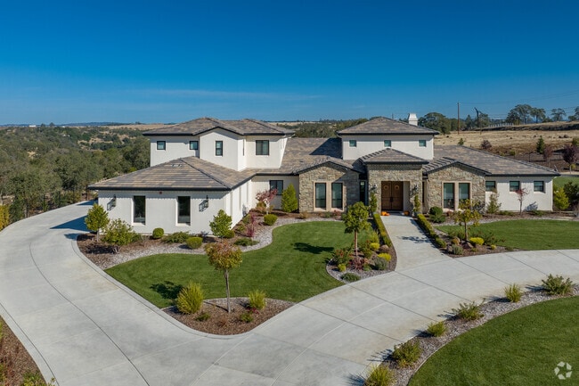 Find your perfect home in the Outer Lincoln Rocklin hills.