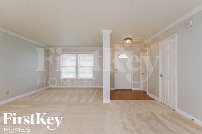 861 Southern Pines Dr, Whiteland, IN 46184 - photo 3