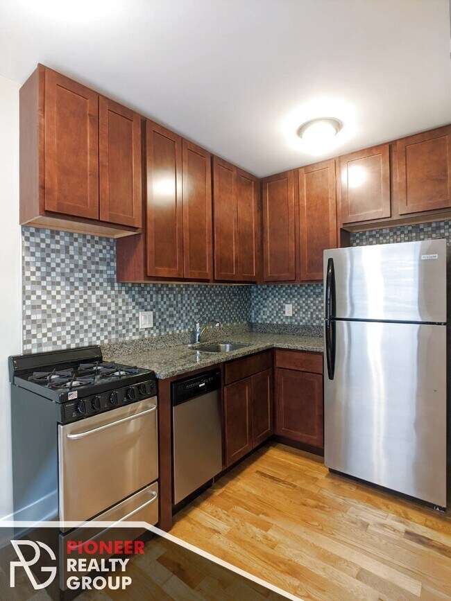 429 W Roscoe St unit 425-603, Chicago, IL 60657 - photo 6