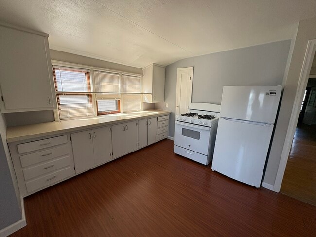 2132 S 75th St unit 2134, Milwaukee, WI 53219 - photo 4