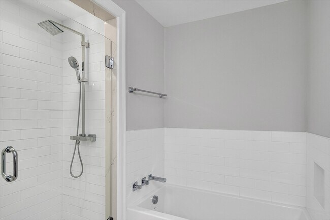 The Cosmopolitan unit G8, Boston, MA 02118 - photo 7