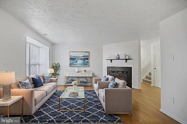 19804 Larentia Dr, Germantown, MD 20874 - photo 3