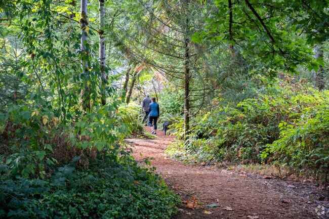 Smith Woods is a secluded park in North Redmond offering trails to enjoy nature walks.