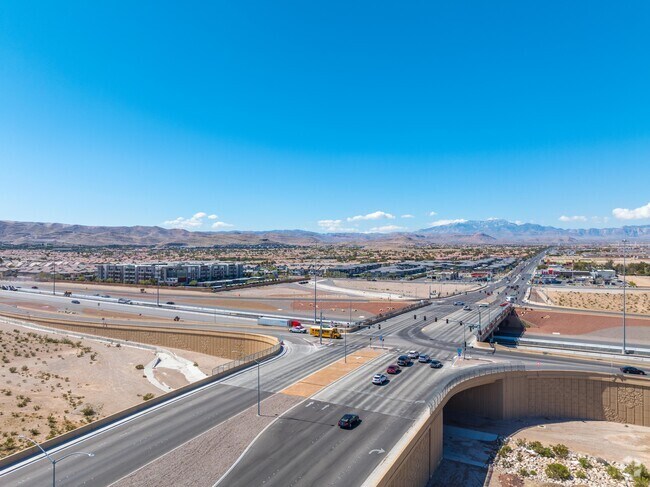 Interstate 15 offers Highlands Ranch residents convenient access to Las Vegas and the valley.