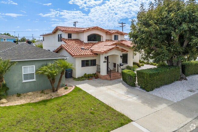 Spanish style two story homes can be found in the Fremont South neighborhood.