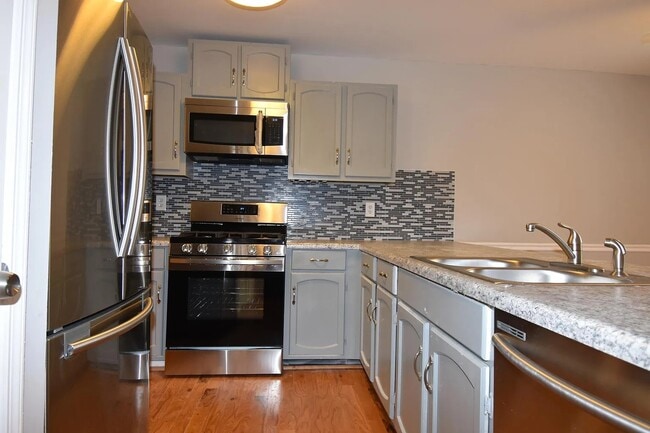 302 Lenox Way NE, Atlanta, GA 30324 - photo 6