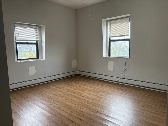 16 Flint St unit 3, Somerville, MA 02145 - photo 6