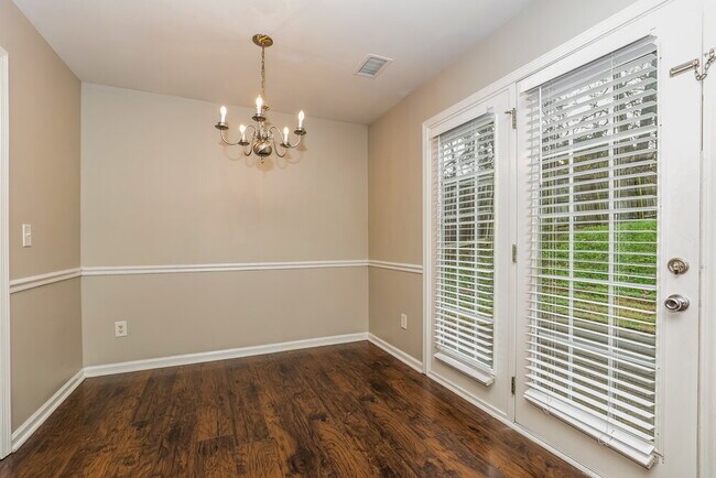 3136 Skinner Dr, Nashville, TN 37013 - photo 7