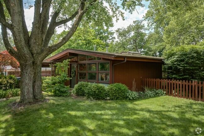 Many of the Ranch styles in Garden Homes have colorful exteriors and modern styling.