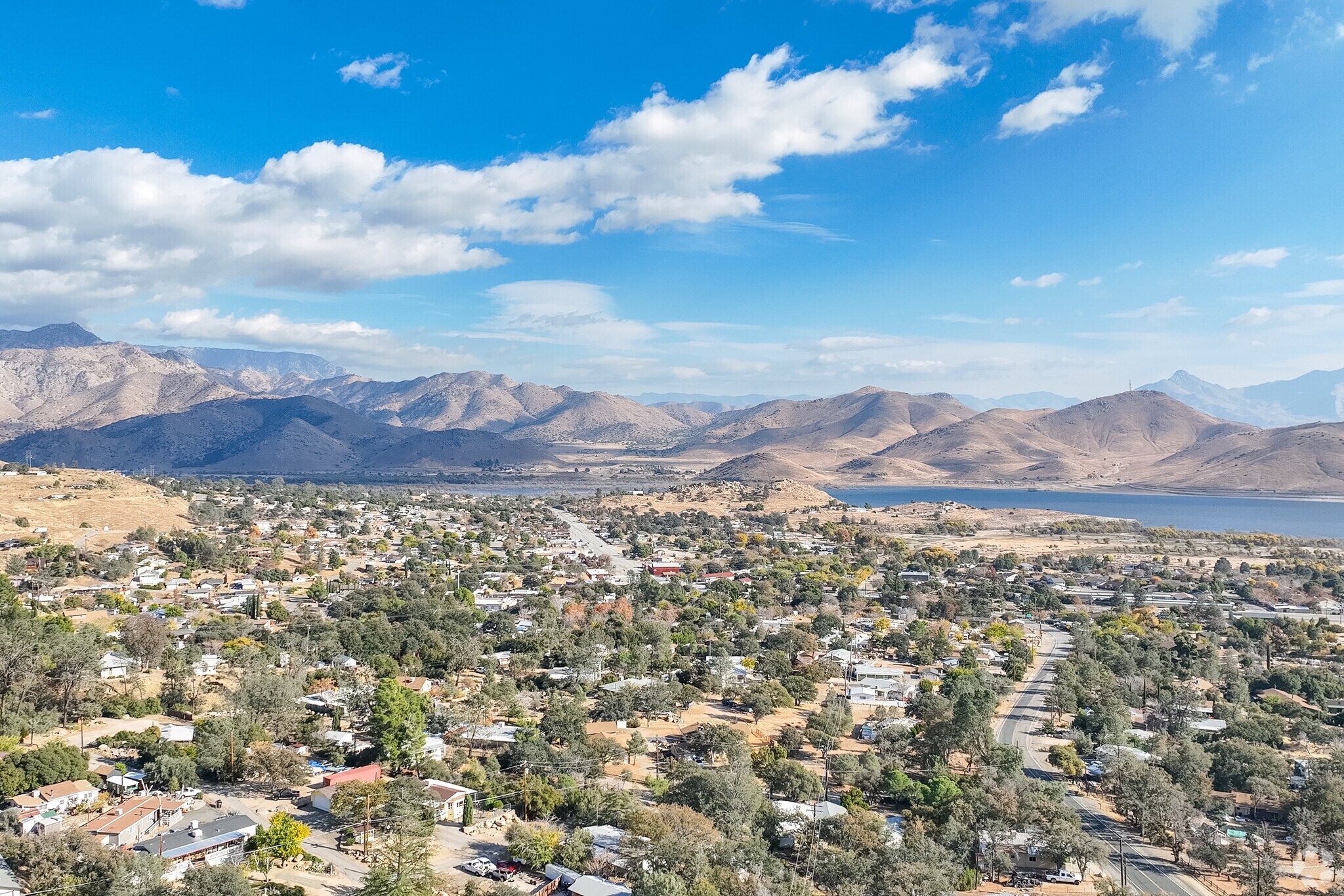 View of Wofford Heights and the proximity to the beautiful Lake Isabella.