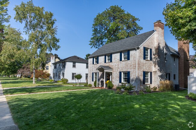 Streets in Alicia Park are lined with Colonial style homes.