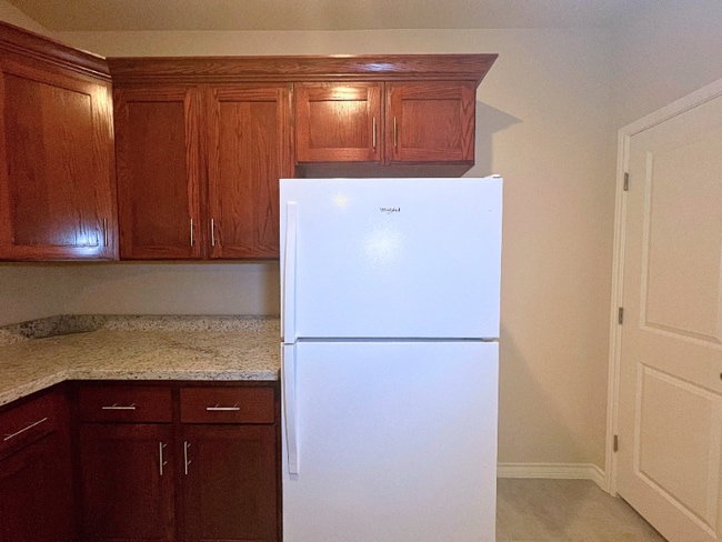 2904 E Lyon St unit Lyon's Cape 1 Bed, Laredo, TX 78043 - photo 7