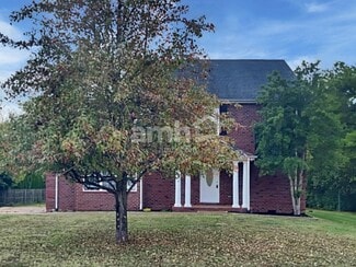 586 Hollerman Ln, Gallatin, TN 37066