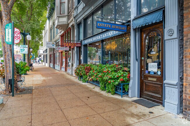 Downtown Hot Springs features vingage stores, handmade goods, unique restaurants, and more.