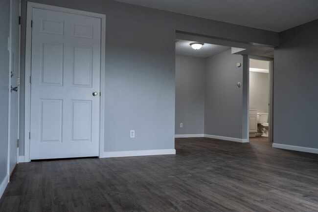 Tiffany Pointe, Peoria, IL 61614 - photo 6