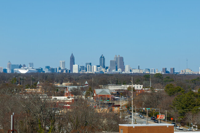 Just a short 7-mile jaunt south of downtown Atlanta lies Center Park, a hidden gem ready to be explored.