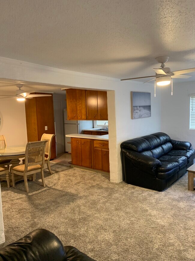 303 Indian Hills Dr unit 1, Fort Pierce, FL 34982 - photo 3