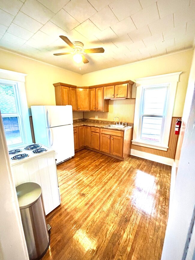 220 Stevenson St Unit Lower Rear, Buffalo, NY 14210